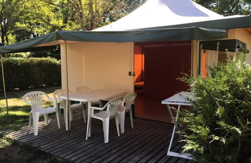 Luynes Casa | Campsite Flower les Granges*** - Canvas Bungalow 3 rooms 5 people Without Sanitary