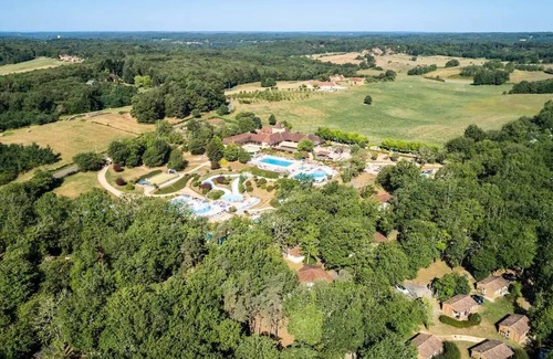 Saint-Avit-de-Vialard Casa | Campsite Saint Avit Loisirs***** - Comfort XL mobile home 3 rooms 4/6 people Air-conditioned