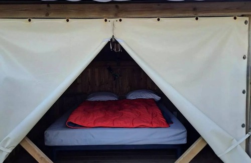 Treguennec Casa | Campsite Kerlaz *** - 2-room Etoile Camp cabin for 2 people Without sanitary facilities
