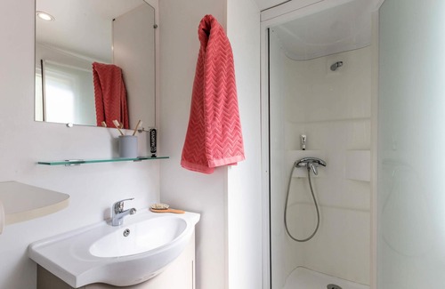 Serignan-Plage Casa | Vrbo Property