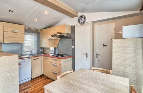 Puyravault Casa | Campsite Le Merval *** - 3 bedroom mobile home for 6/8 people with air conditioning for 8 people