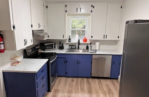 Tallahassee Villa | Campus Close, Game Dates Open, Pets - Yes