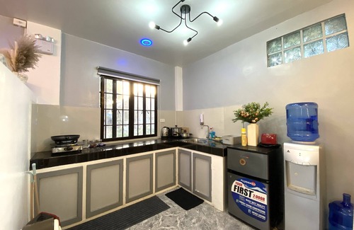 Virac Casa | Can Accommodate up to 10 Guests - Near Virac Airport