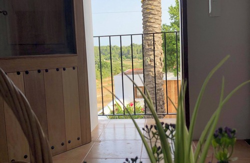 Santa Eulalia del Río Villa | Can Bonet de Baix es una villa de arquitectura ibicenca en el centro de la isla.