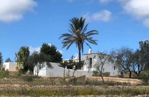 Santa Eulalia del Río Villa | Can Bonet de Baix es una villa de arquitectura ibicenca en el centro de la isla.