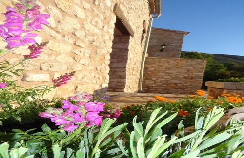 Orpi Casa | Can Bosch Sleeps 4 (2 habitaciones)