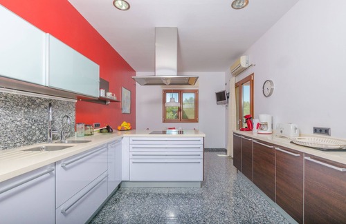Ses Salines Villa | CAN BOU - Villa con piscina privada, a las afueras de Ses Salines y a 4 km de la playa. Wi