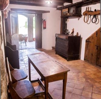 Sant Privat de Bas Casa | Can Paquei, casa rural , Vall d 'en Bas, Garrotxa
