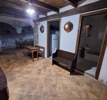Sant Privat de Bas Casa | Can Paquei, casa rural , Vall d 'en Bas, Garrotxa