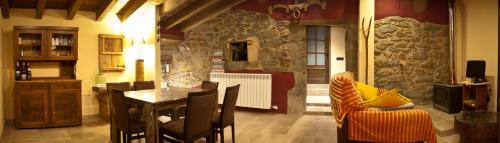 Sant Pere de Torelló Casa | Can Poca Roba