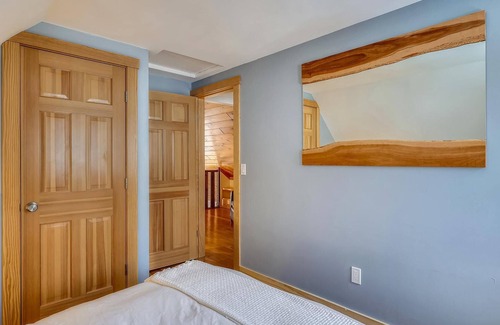 Stowe Area Chalet De Esquí | Can't Bear to Leave - Perfectly Appointed Chalet in Stowe!