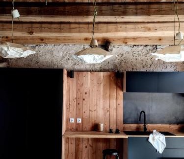 Sant Jordi Desvalls Apartamento | CAN TAT, Loft in a old coach house