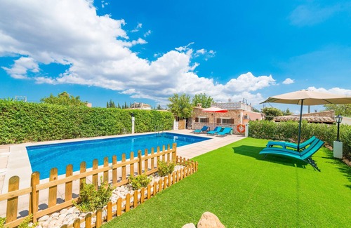 Inca Villa | CAN TOMEU - Bonita villa con piscina y jardín privado en zona tranquila. WiFi Gratis
