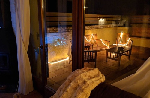 Sant Esteve d'en Bas Apartamento | Can Trona Apartmento 1B