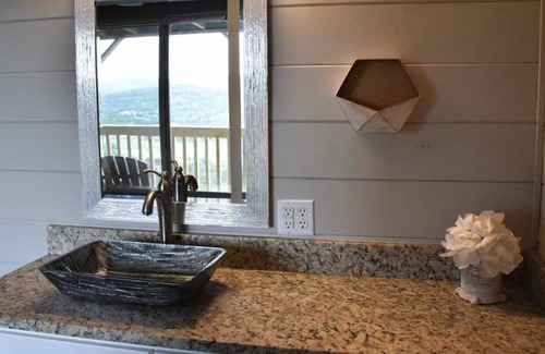 Eureka Springs Complejo | Can U Canoe Suite 114