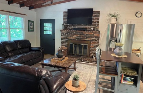 Cumming Cabaña | Canada Cottage / Sauna Cold Plunge Firepit Fishing / South Lake Lanier