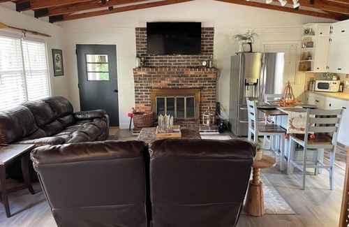 Cumming Cabaña | Canada Cottage / Sauna Cold Plunge Firepit Fishing / South Lake Lanier