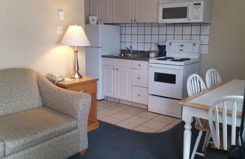 Vernon Hotel | Canadas Best Value Inn & Suites Vernon