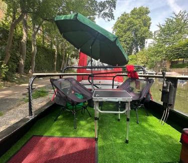 Camden Town with Primrose Hill Alquiler De Eote | Canal Boat in London
