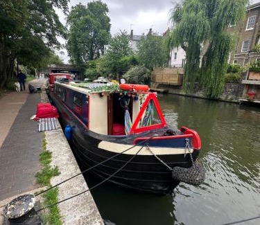Camden Town with Primrose Hill Alquiler De Eote | Canal Boat in London