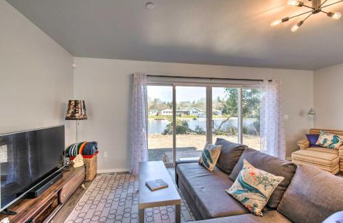 Ocean Shores Casa | Canal Cottage Retreat with Dock and Waterfront Views