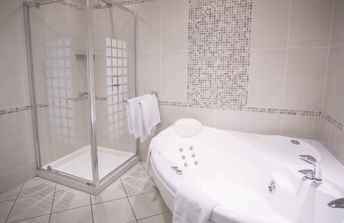 Newry Hotel | Canal Court Hotel