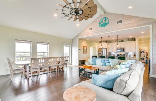 Port Bolivar Casa | Canal-Front Coastal Getaway in Gilchrist with Deck