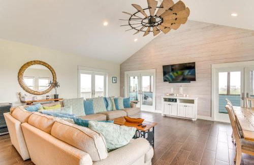 Port Bolivar Casa | Canal-Front Coastal Getaway in Gilchrist with Deck