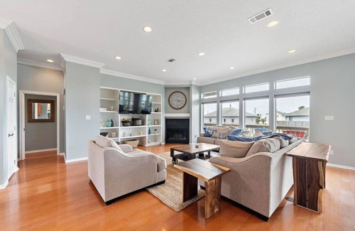 Surfside Beach Casa | Canal Front Fisherman Dream Home with Great Views