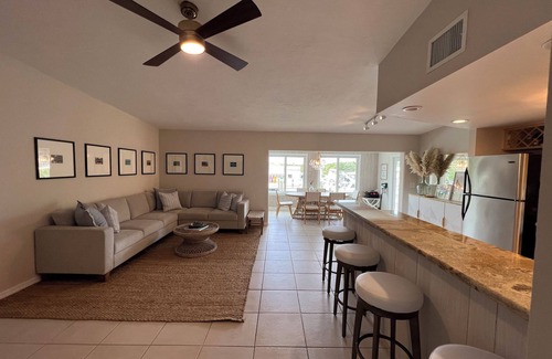 Venetian Shores Casa | Canal front home in Venetian Shores. Perfect for families . A boater's paradise!