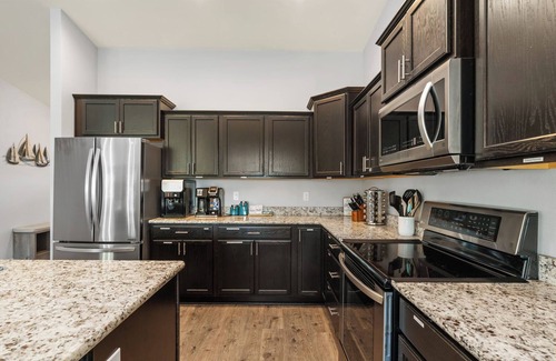 Ocean Shores Casa | Canal Front, Private Dock, Fully Fenced, Spacious!