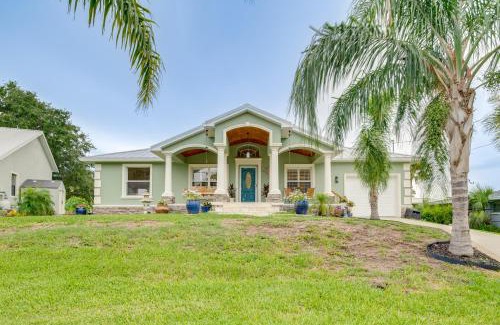 Dixie Shores Casa | Canal-Front Relaxation Crystal River Home with Dock