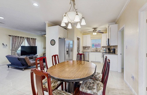 Port Bolivar Casa | Canal-Front Retreat with Private Boat Ramp, Hot tub, WIFI and dog-friendly
