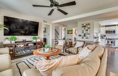 St. Clair Shores Casa | Canal-Front St Clair Shores Home: 2 Mi to Dtwn