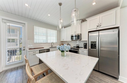 Cortez Casa | Canal Front Sweet & Salty Beach House in Cortez, FL, Pool & Boat Dock