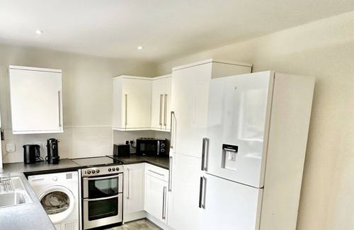 Eccles Casa | Canal Mews - 1 min from Trafford Centre and 2 mins M60
