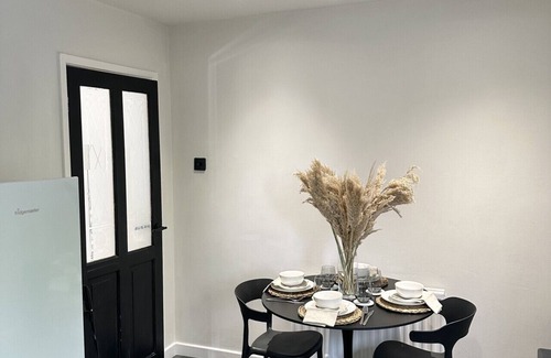 Eccles Casa | Canal Mews - 1 min from Trafford Centre and 2 mins M60
