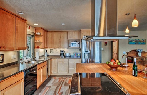 Belfair Casa | Canal O'Neal, Gathering Place on the Hood Canal in Belfair, WA