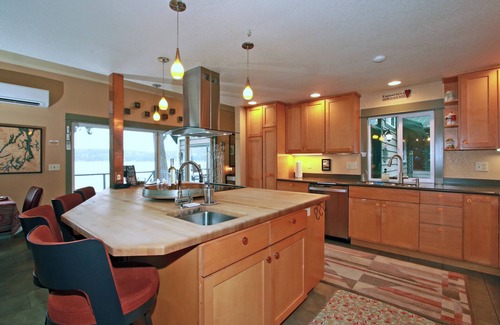 Belfair Casa | Canal O'Neal, Gathering Place on the Hood Canal in Belfair, WA
