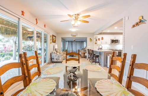 Garden Isles Casa | Canal Oasis W/ Private Dock & Poolside Paradise!