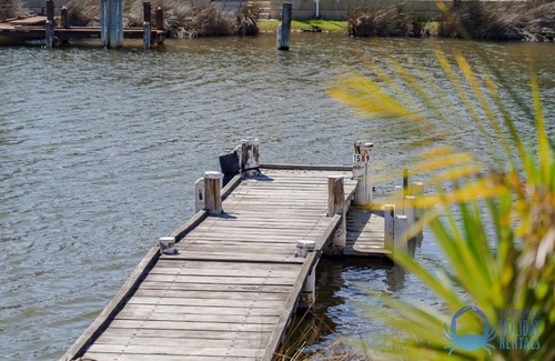 South Yunderup Casa | Canal-Side Retreat with Private Jetty