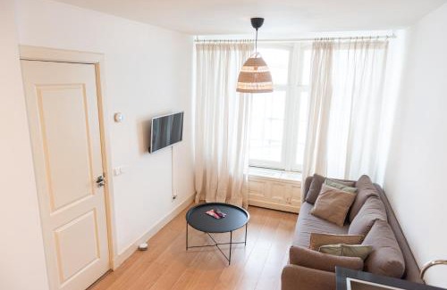 Jordaan Cama Y Desayuno | Canal View Apartment