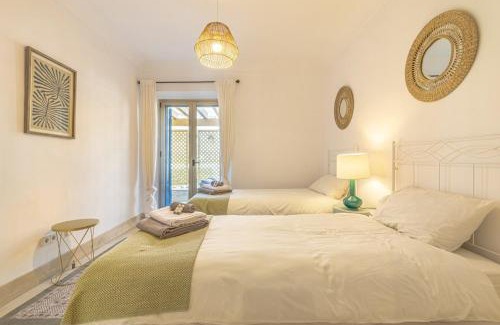 Sotogrande Apartamento | Canal View Apt Puerto Sotogrande