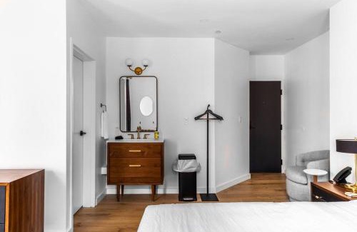 Bangor Apartamento | Canal View, DTWN Bangor, Steps to great Restaurants, Room # 210