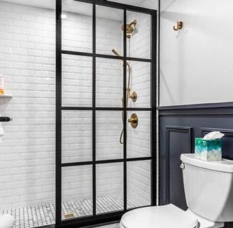 Bangor Apartamento | Canal View, DTWN Bangor, Steps to great Restaurants, Room # 210