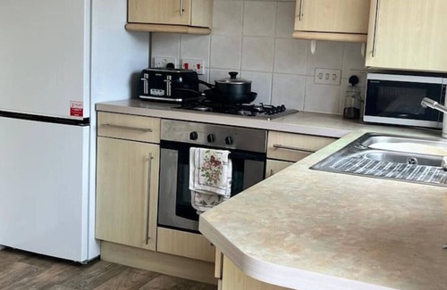 Ilminster Casa | Canal Way- Cozy 3-Bed House