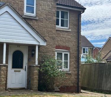 Ilminster Casa | Canal Way- Cozy 3-Bed House