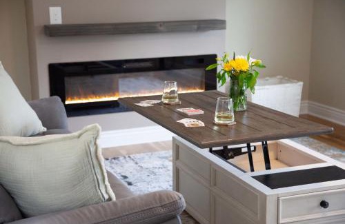Waterloo Casa | Canalside Cottage 3BR Lake Access Dock Fire Pit