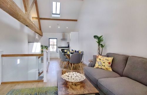 Retford Cabaña | CANALSIDE WHARF, family friendly in Retford