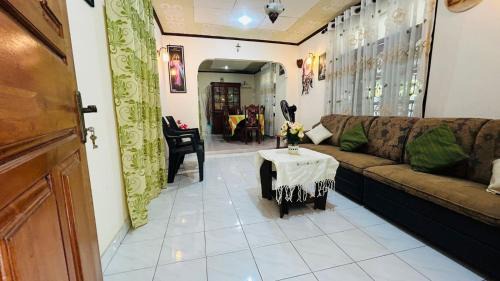Negombo Apartamento | Canalview Cottage
